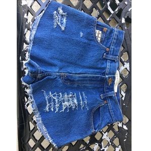 XS Highwaisted Shorts w/ studs